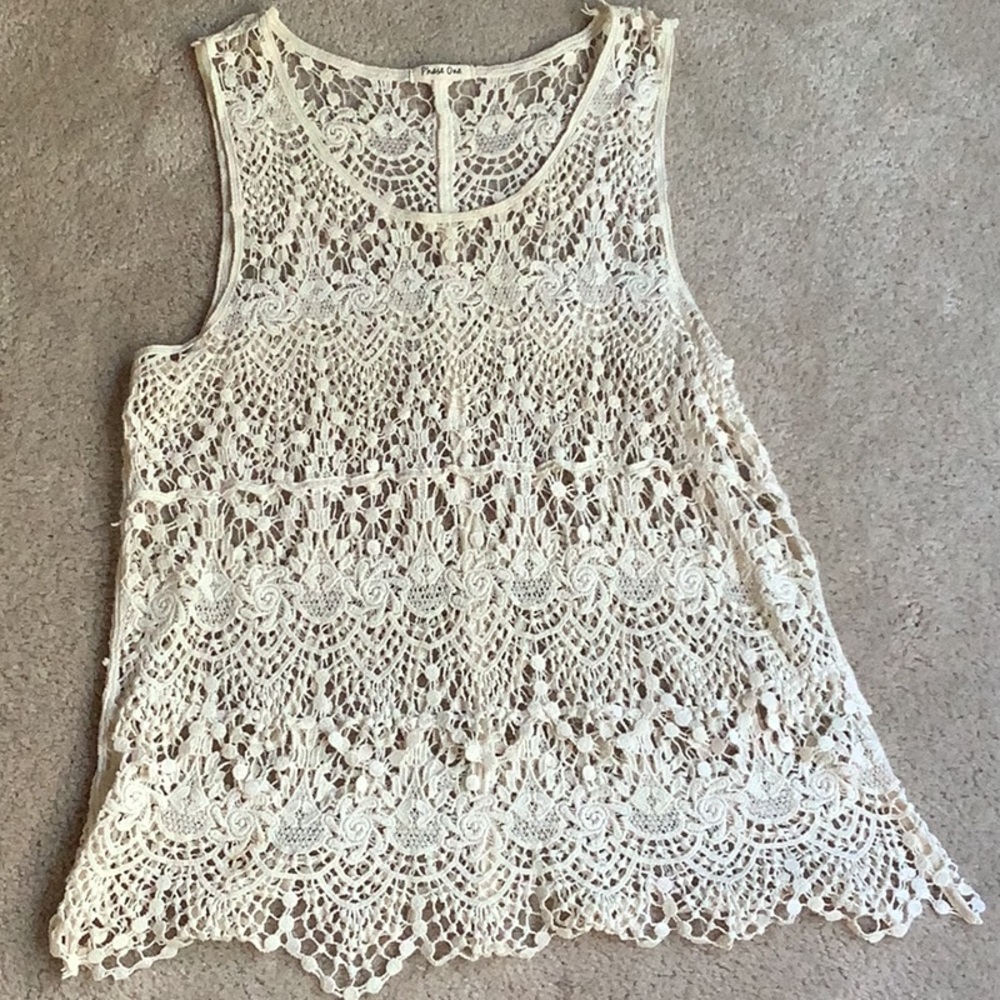 Phase One crocheted tank.  Sm?  See measurements